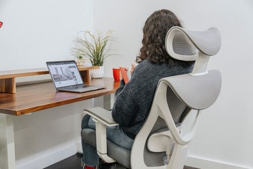 The Importance of a Good Large Conference Table for Effective Meetings